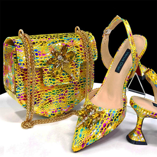 Set di scarpe e borse fucsia italiane ED1990