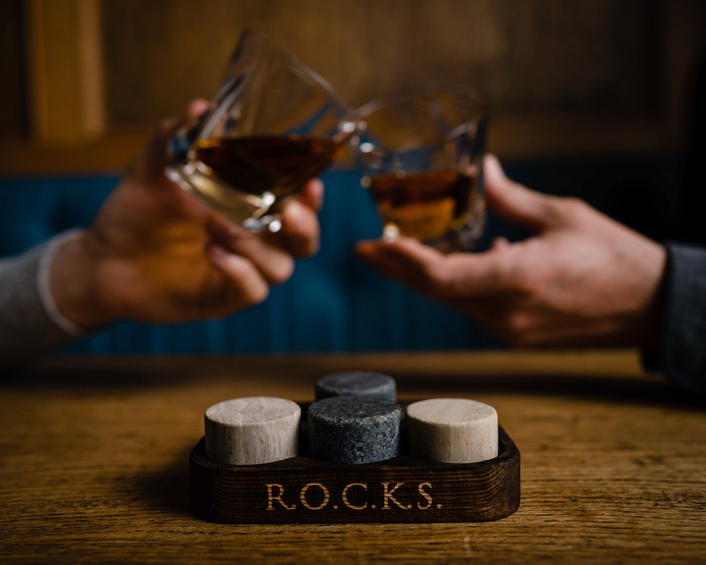 L'essentiel pour Monsieur - Coffret Cadeau Pierres à Whisky et Trousse de Toilette