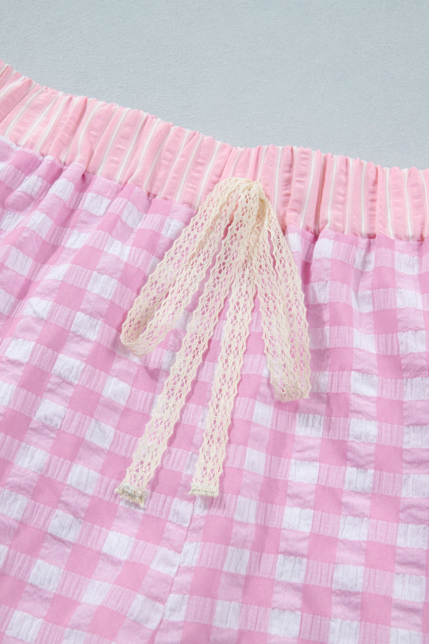 Shorts Arleth con pizzo e laccetti