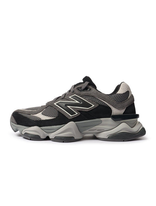 Scarpe New Balance 9060 da uomo - Nero/Grigio