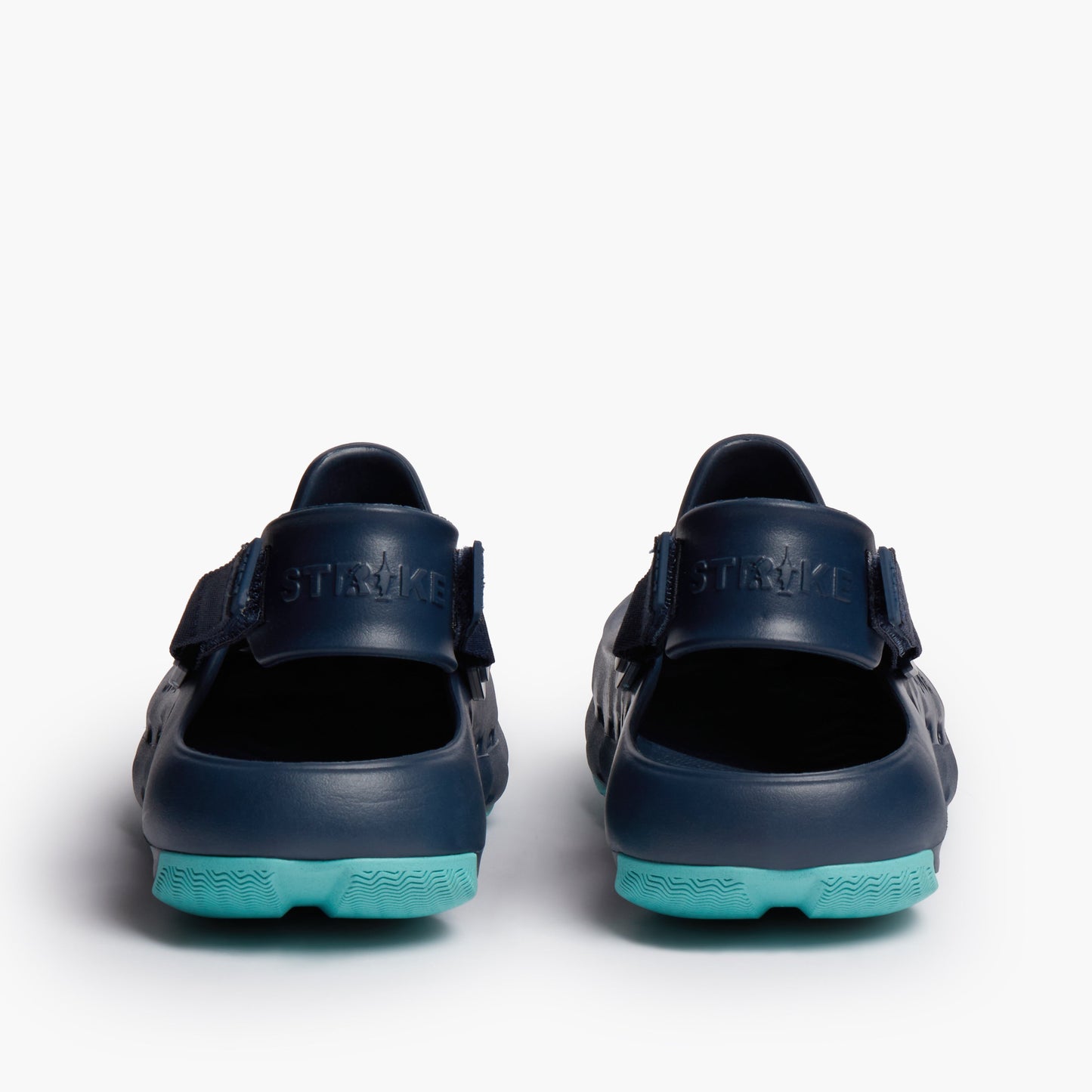 Dogtooth Clog