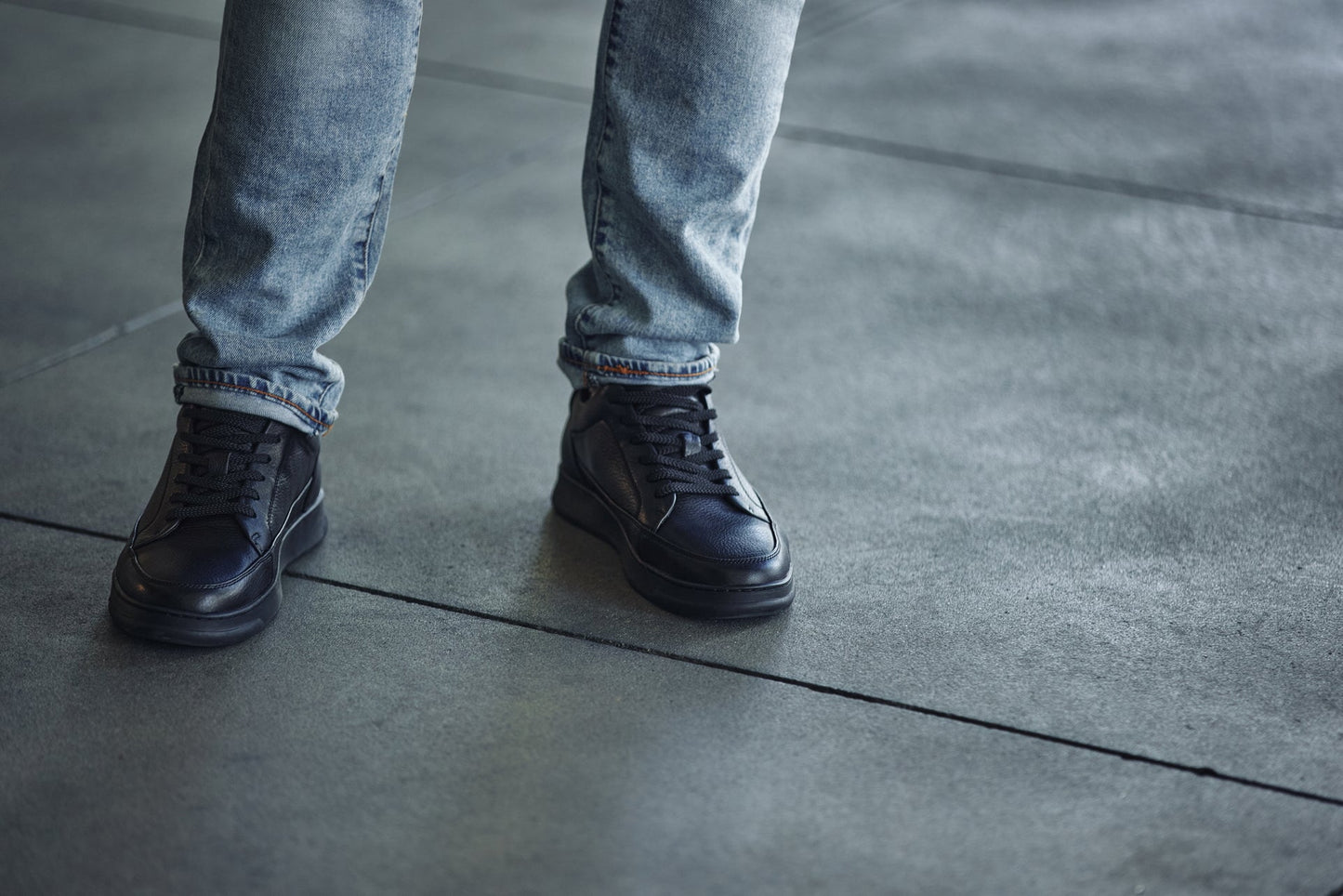 CALTO - Y7111 - 2.6 Pollici Più Alto (Nero) - Sneakers Rialzate in Pelle Martellata
