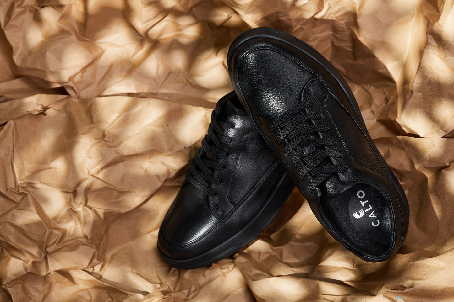CALTO - Y7111 - 2.6 Pollici Più Alto (Nero) - Sneakers Rialzate in Pelle Martellata